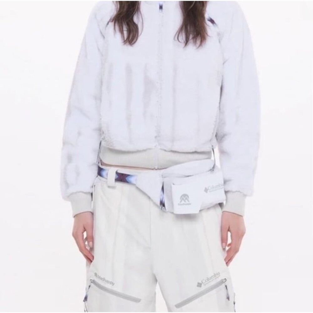 Madhappy x Columbia belt bag fanny pack White on White